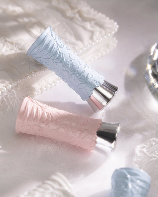 ليب كلوس سوان فلاور نوز | Flower knows Swan Ballet Shine Lipstick - Barbie.phar