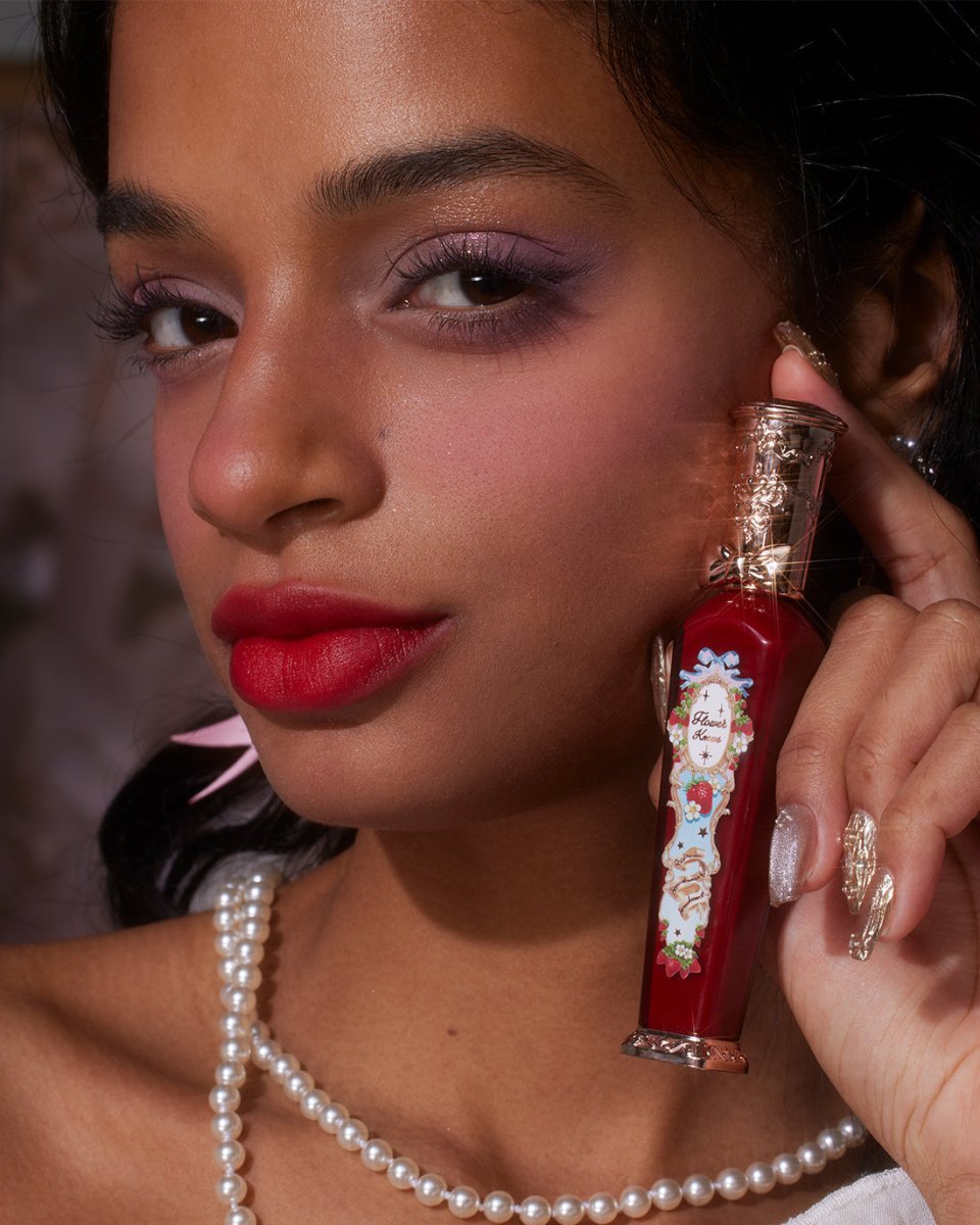 احمر شفاه ستروبيري فلاور نوز | Flower knows Strawberry Rococo Cloud Lip Cream - Barbie.phar