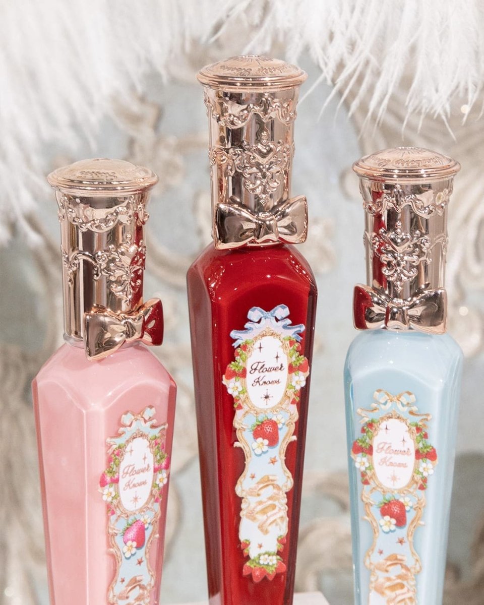 احمر شفاه ستروبيري فلاور نوز | Flower knows Strawberry Rococo Cloud Lip Cream - Barbie.phar