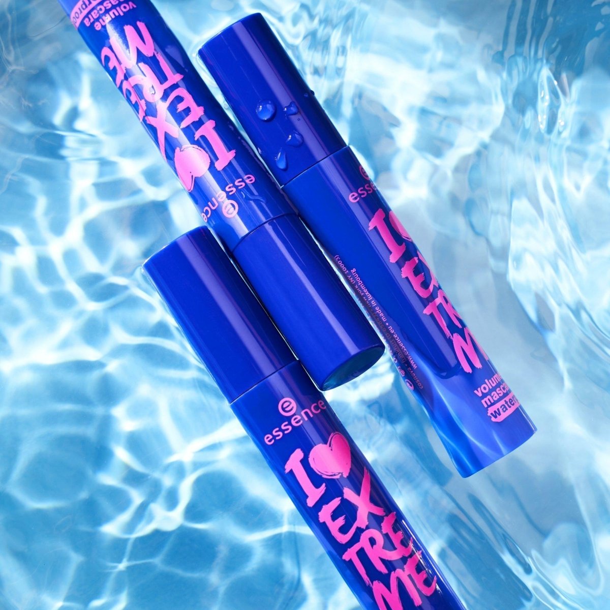 مسكارة اكستريم المضادة للماء ايسنس | Essence i love extreme volume mascara waterproof - Barbie.phar