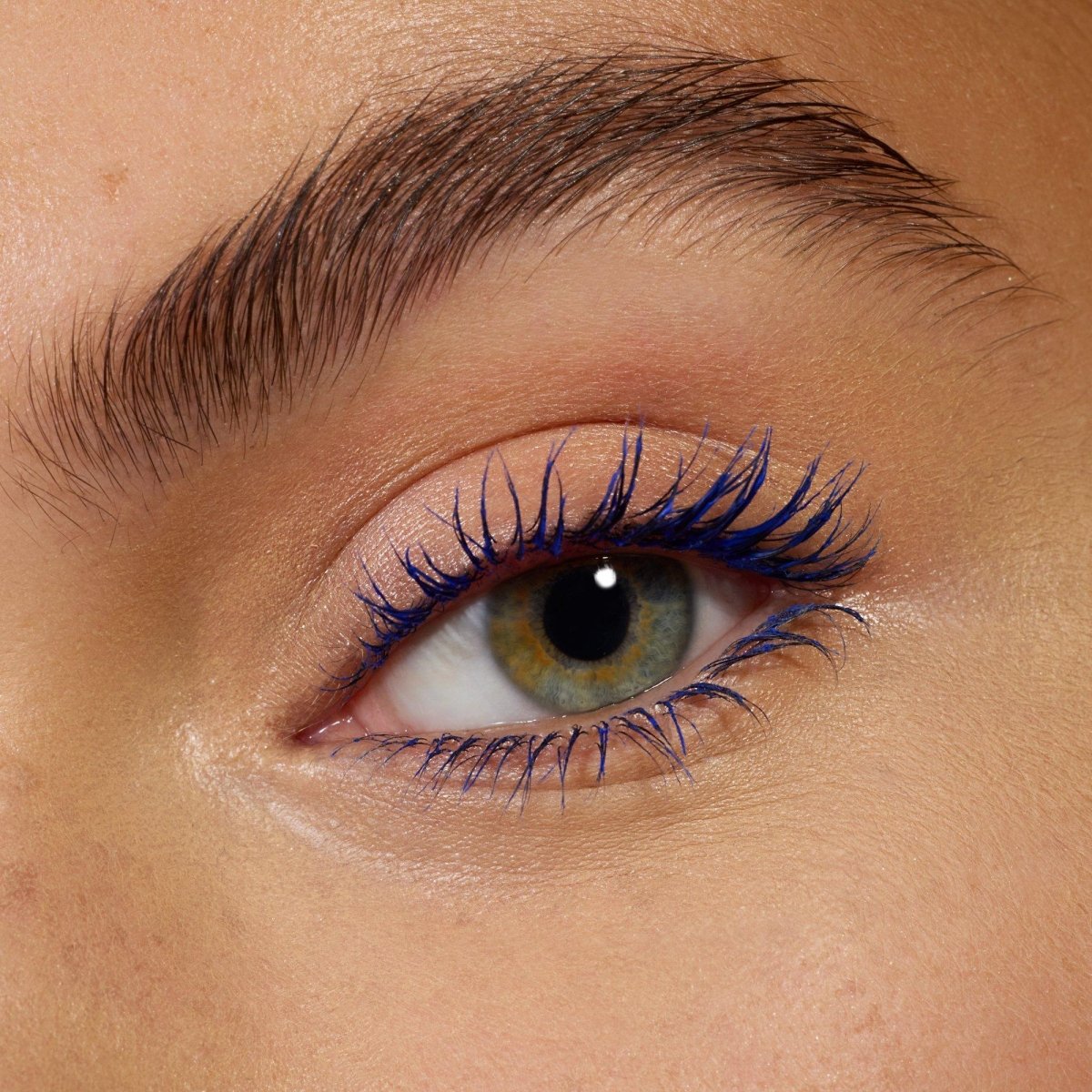 مسكارة اكستريم الزرقاء ايسنس | Essence i love extreme blue crazy volume mascara - Barbie.phar